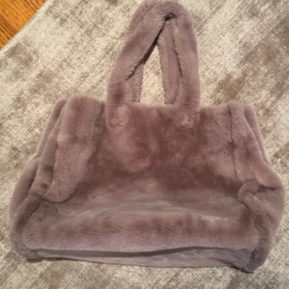 Rino and Pelle Faux Fur Shopper Tote - Picture 1 of 5